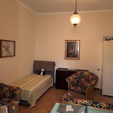 B&B I Tre Gatti Pesaro Bagian luar foto